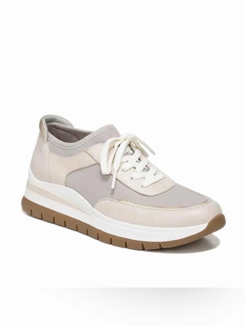 EUC Naturalizer Two-Tone Remy Stretch Sneaker